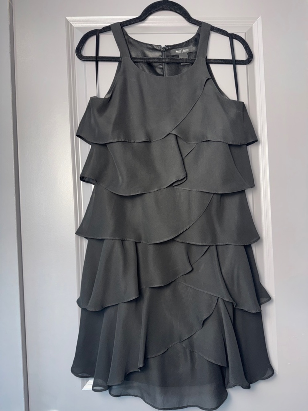 White House Black Market Tiered Ruffle Cocktail Dress Size 4